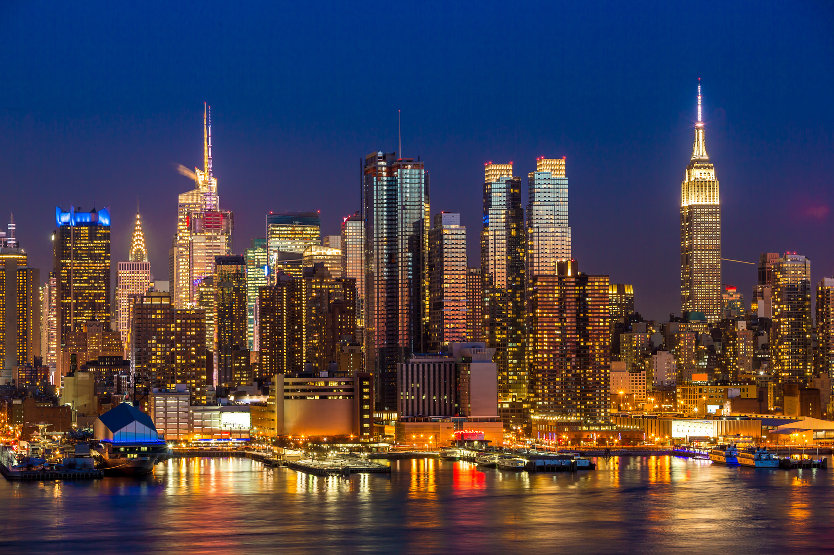 New York City Manhattan midtown buildings skyline night