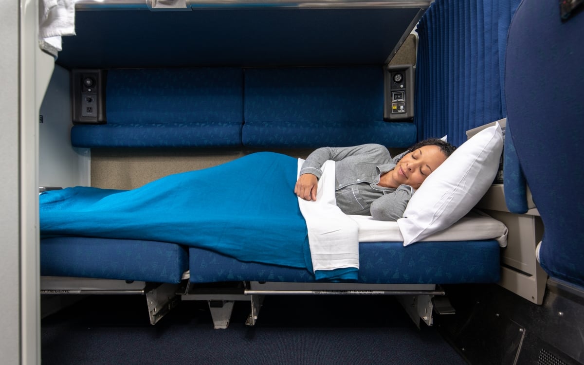 Bedroom | Amtrak Vacations®
