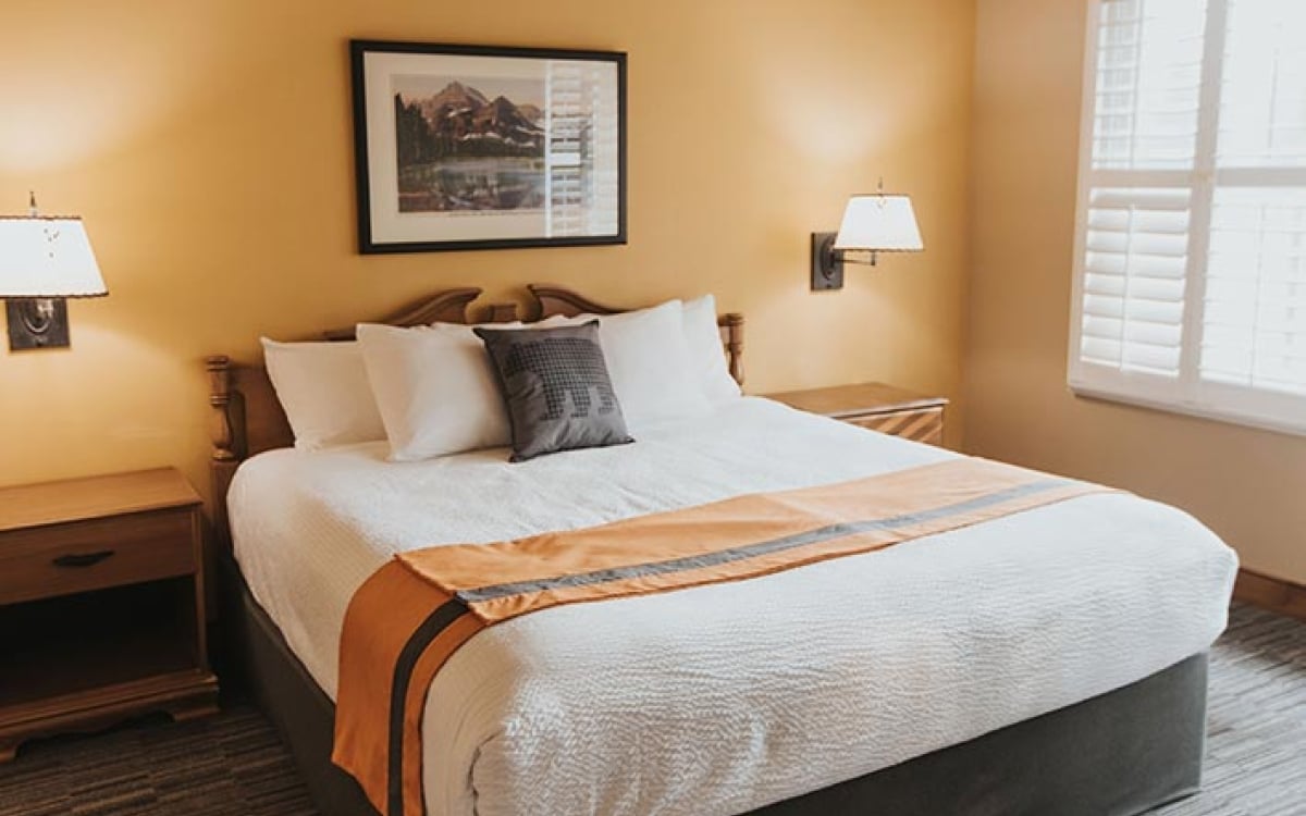 Grouse-Standard-King-room