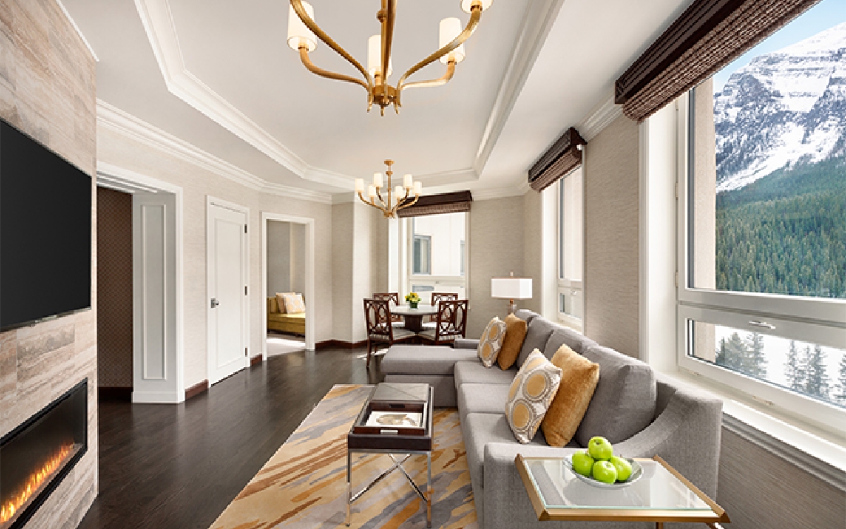 fairmont-lake-louise-GOLD