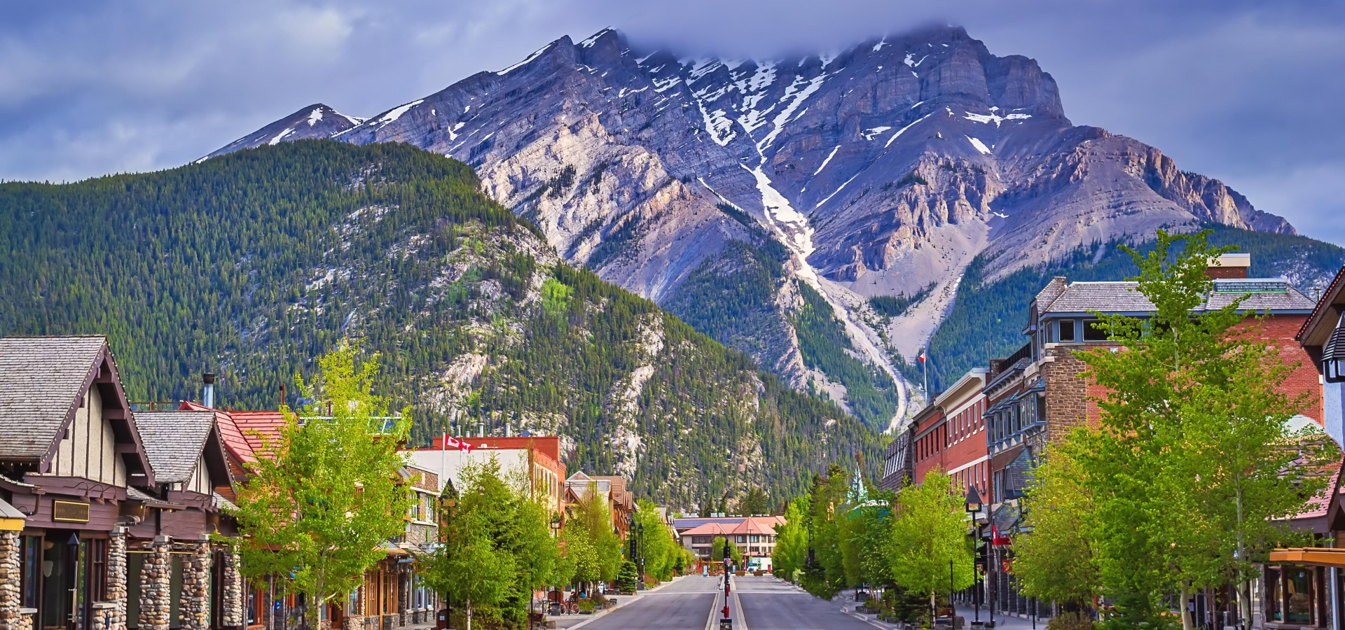 city-in-canada-mountains