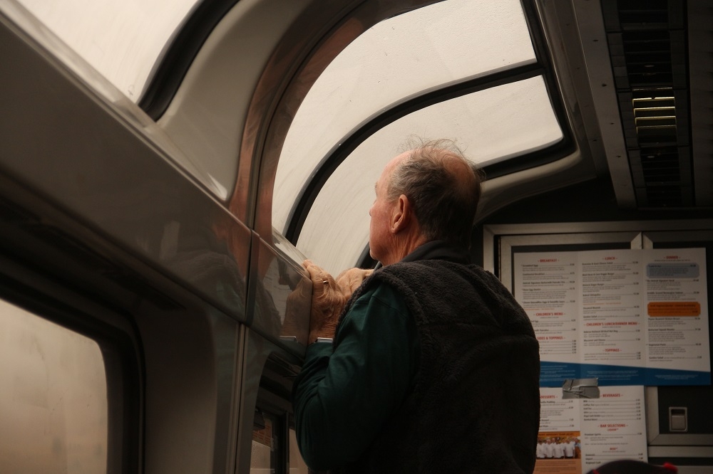 passenger sightseeing on california zephyr