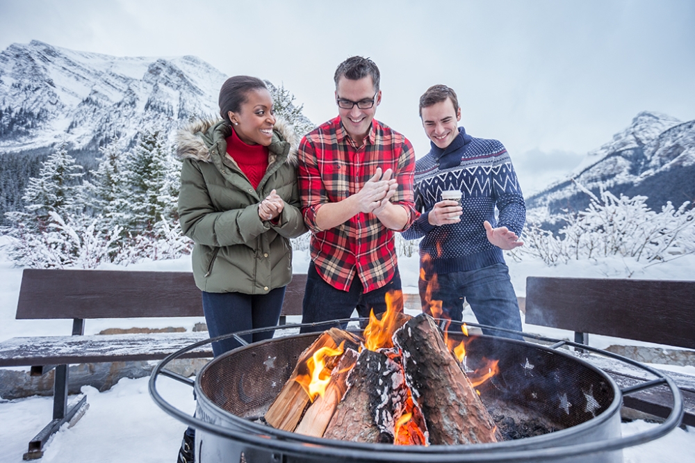 Winter-in-Lake-Louise-Campfire