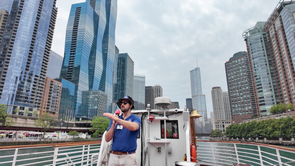 avus_chicago-boat-tour_web.jpg