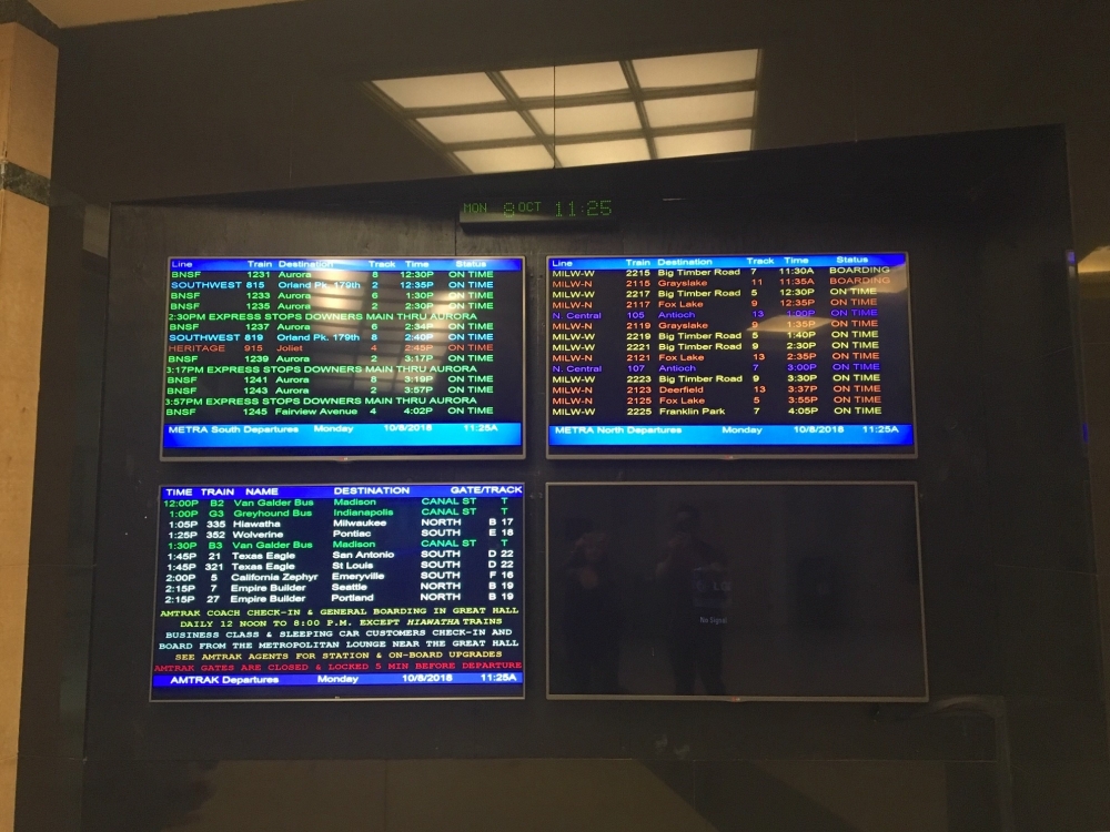 train departures and arrival board at Chicago union station